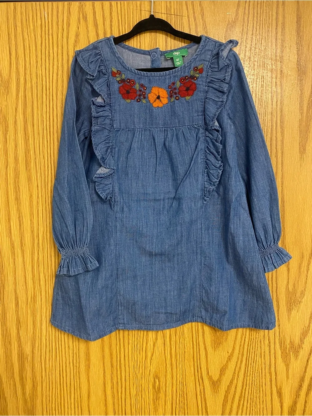 4T Girls long sleeve dress